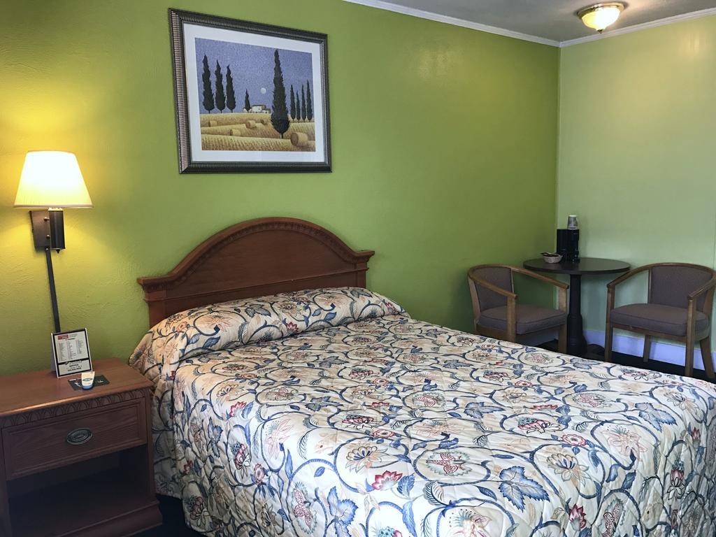 Economy Inn Danville Eksteriør bilde